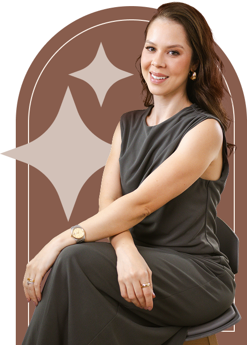 Dra. Thaís Junqueira em atendimento